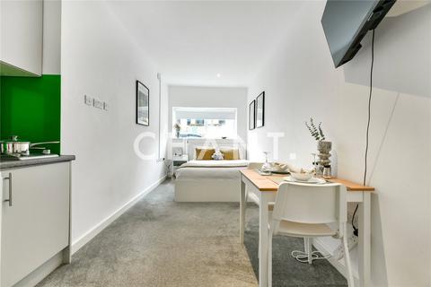 Studio to rent, Magnum House, London Road, Kingston Upon Thames, KT2