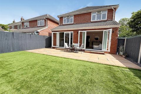 4 bedroom detached house for sale, Eldons Drove, Lytchett Matravers, Poole, Dorset, BH16