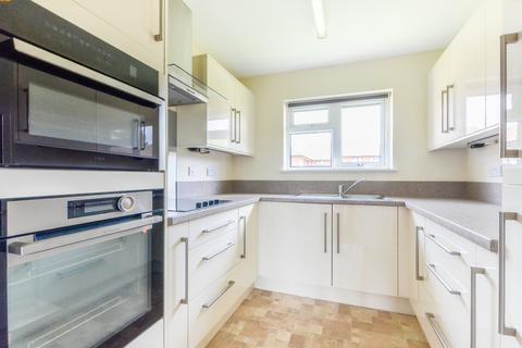 2 bedroom retirement property for sale, Ruxley Court, Swanley Close, Eastbourne, East Sussex, BN23