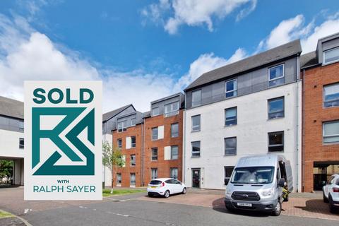 18/3 Ferry Gait Crescent, Edinburgh, EH4 4GR