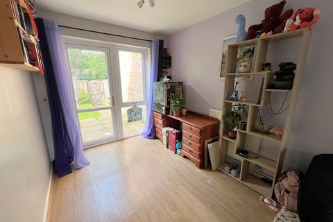 undefined, Eastlands, New Milton, Hampshire. BH25 5PH