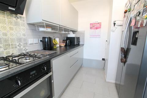 66 Bute Road, Wallington, SM6 8BS