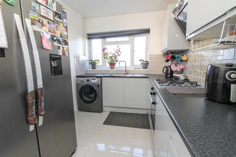 66 Bute Road, Wallington, SM6 8BS