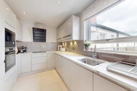 2 bedroom apartment for sale, Grove End House, Grove End Road, London, NW8