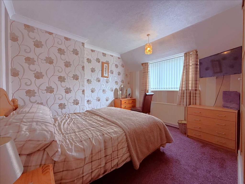 Bedroom (front)