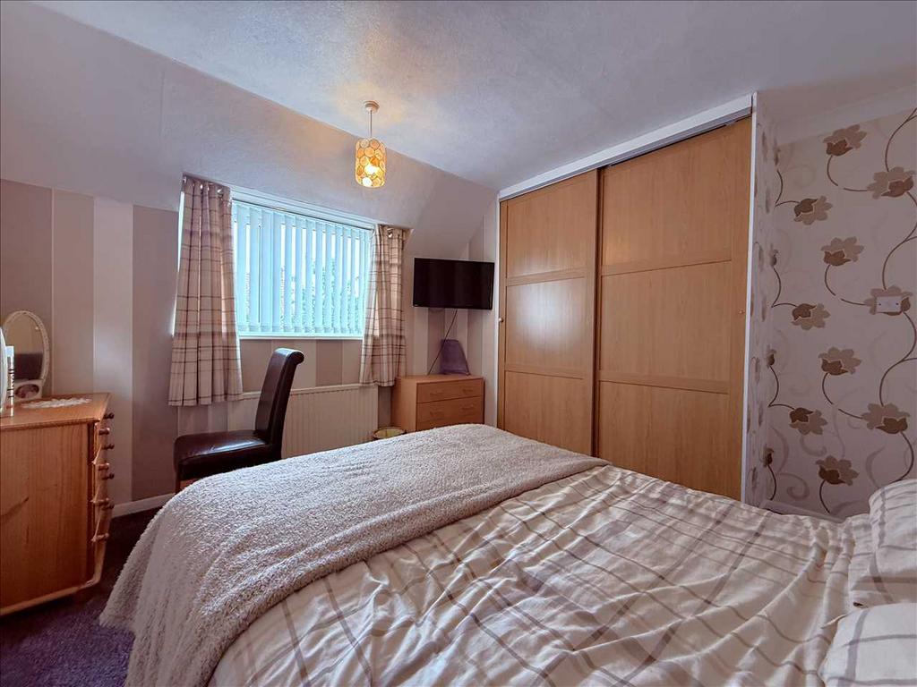 Bedroom (front)
