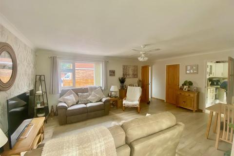 2 bedroom semi-detached bungalow for sale, Barham Close, Peterborough