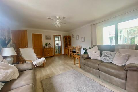 26 Barham Close, Peterborough, PE2 8TU