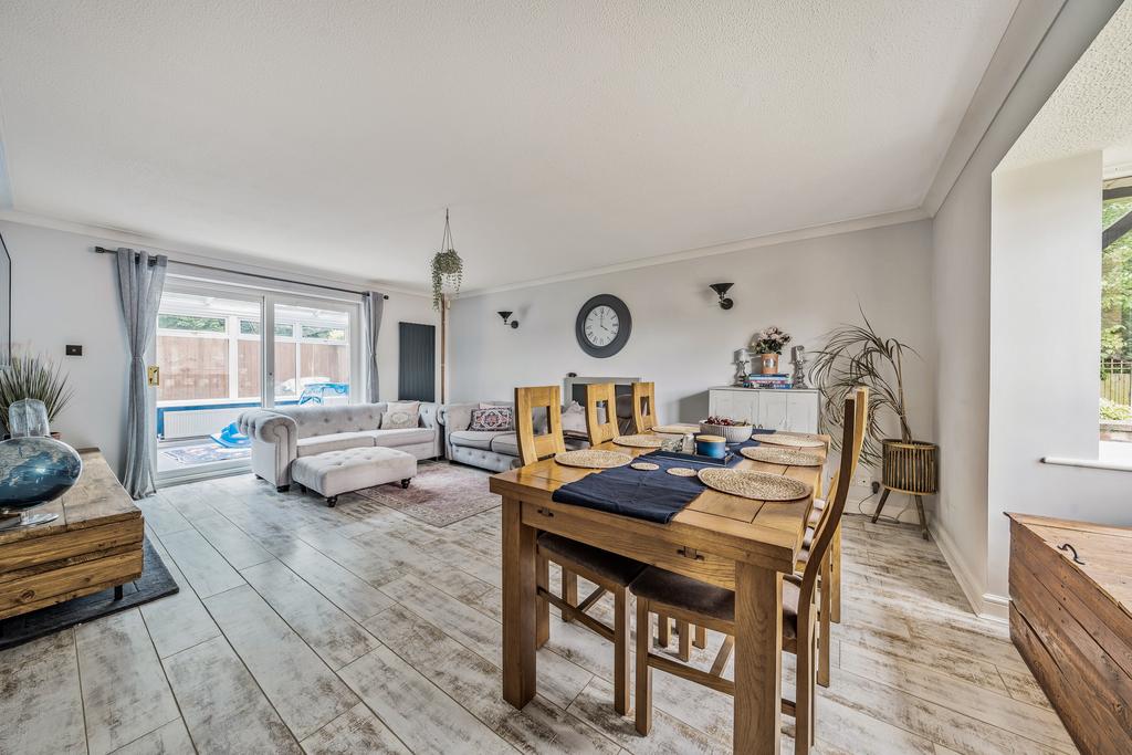Living  / Dining Room