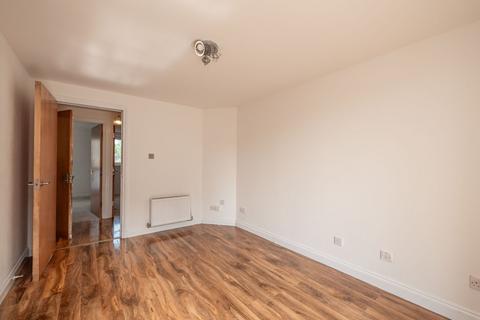 2 bedroom flat for sale, 25/6 Brunswick Road, Edinburgh, EH7