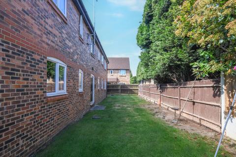 42 Earlsfield Drive, Chelmsford, CM2 6SX