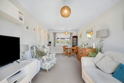 42 Earlsfield Drive, Chelmsford, CM2 6SX
