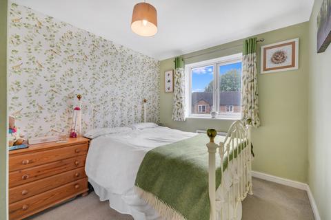 42 Earlsfield Drive, Chelmsford, CM2 6SX