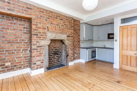 5/5 Beaverhall Road, Edinburgh, EH7 4JQ