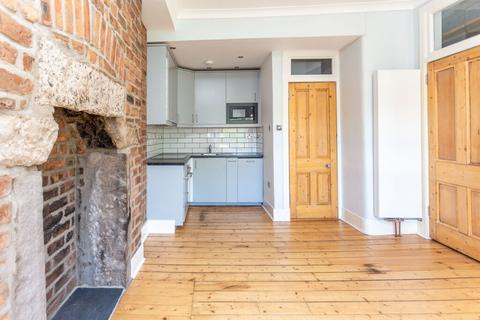 5/5 Beaverhall Road, Edinburgh, EH7 4JQ