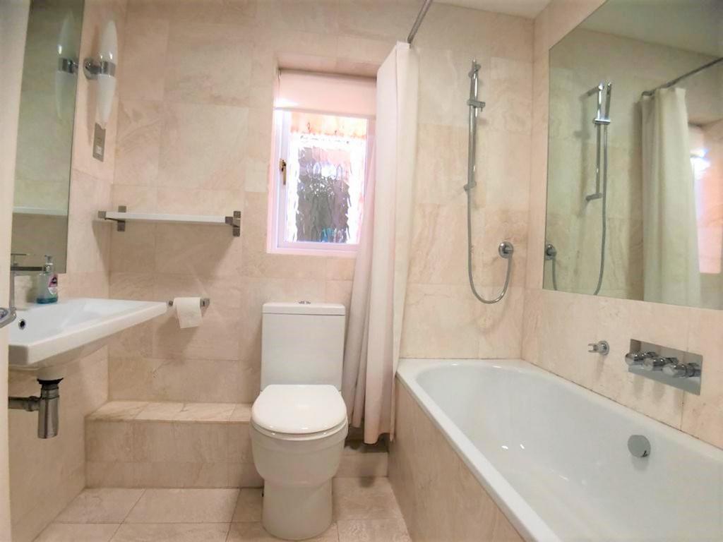Family bathroom