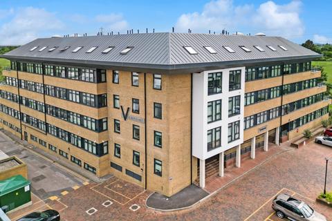 2 bedroom apartment to rent, London Road, Staines-upon-Thames, Surrey, TW18