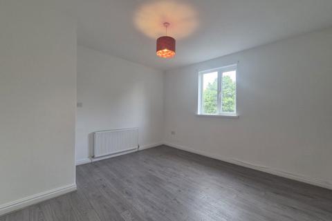 2 bedroom flat to rent, Bridgnorth Road, Stourbridge