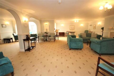 1 bedroom flat for sale, Avenue Road, Southgate N14