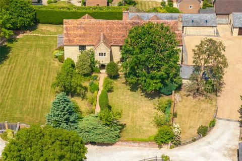 6 bedroom detached house for sale, The Green, Loughton, Milton Keynes, Buckinghamshire, MK5