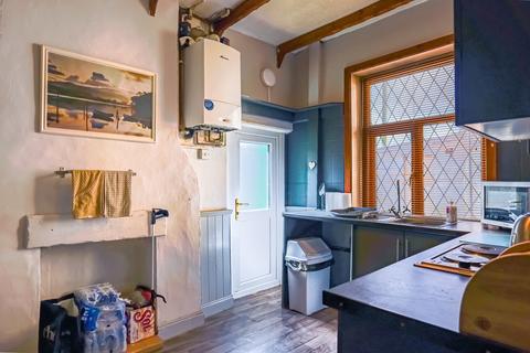 2 bedroom end of terrace house for sale, Church Street, Blackburn BB6