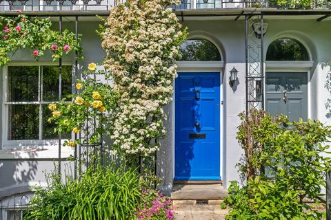 5 bedroom townhouse for sale, St. James Terrace, Winchester, SO22
