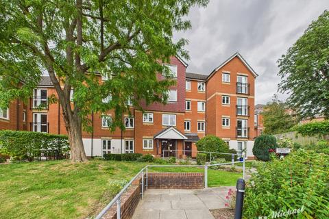 2 bedroom flat for sale, Florence Court, Willow Road, Aylesbury, Buckinghamshire