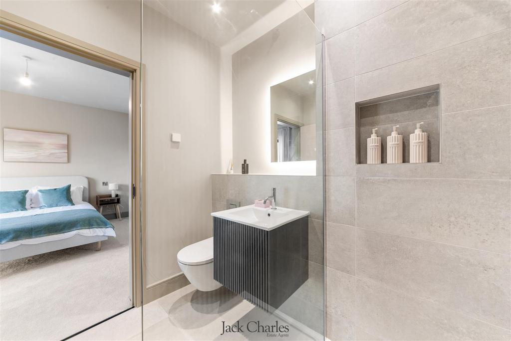 Orchard Drive, Plot 3-32.jpg