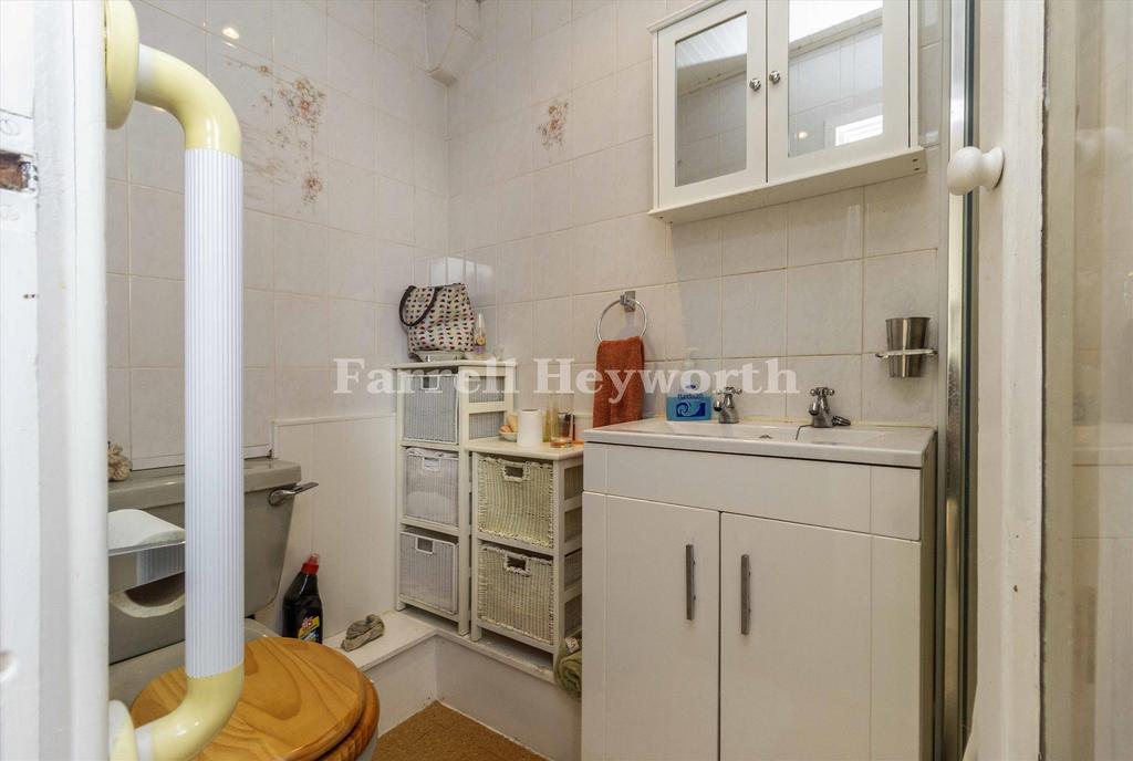 Ensuite