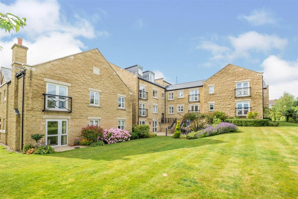 Hollis Court (2).jpg