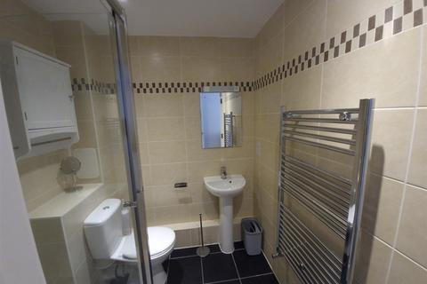 2 bedroom flat for sale, High Street, Chatham, Kent
