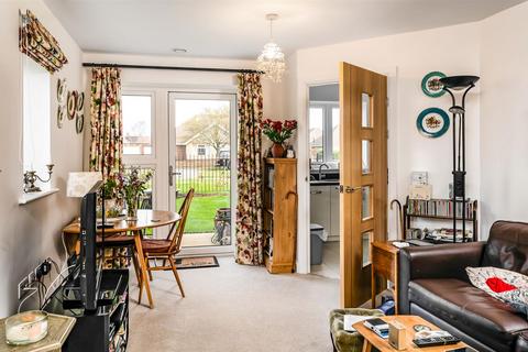 1 bedroom apartment for sale, Miller Court, High View, Bedford, Bedfordshire, Mk41 8EZ