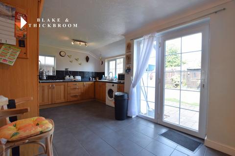 4 bedroom semi-detached house for sale, Vista Road, Clacton-on-Sea