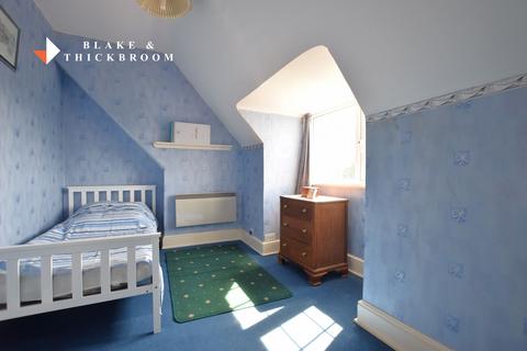 4 bedroom semi-detached house for sale, Vista Road, Clacton-on-Sea