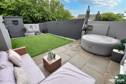 2 bedroom terraced house for sale, Newton Terrace, Kilgetty