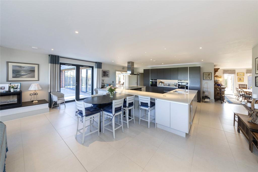 Kitchen/Breakfast