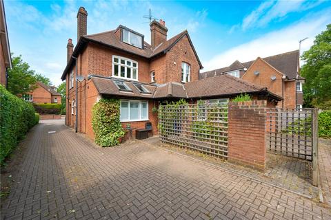 Beaconsfield Road, St. Albans, Hertfordshire