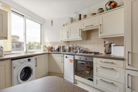 3 bedroom apartment for sale, Alder Lodge, Stevenage Road, Fulham, London, SW6