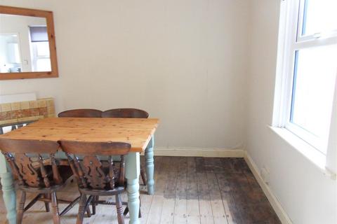 3 bedroom house for sale, Mill Hill Road, Cowes PO31