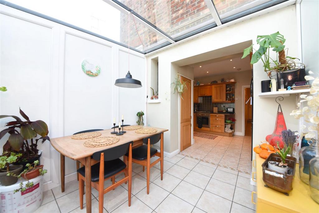 10 Kitchener Road Pic 2.jpg