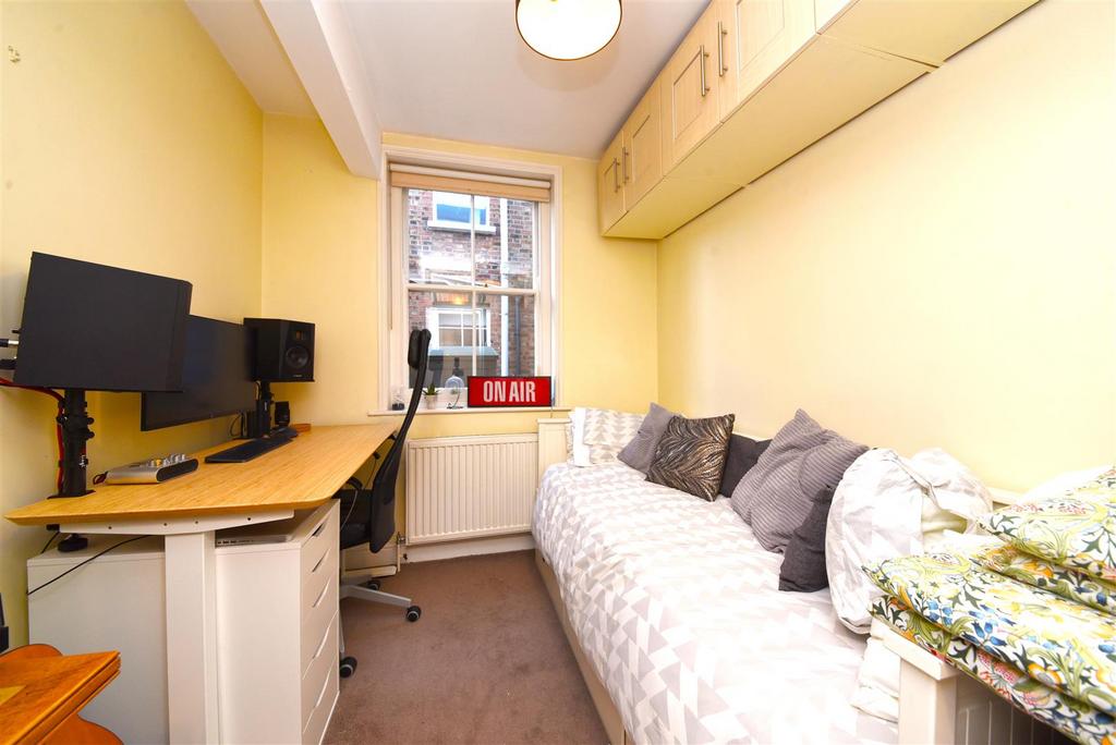 10 Kitchener Road Pic 5.jpg