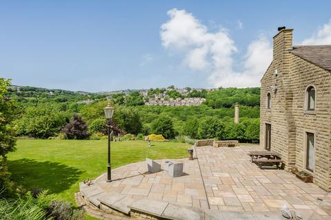 undefined, Manchester Road, Linthwaite, HD7