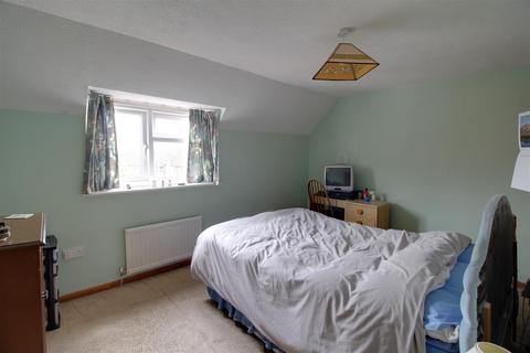 undefined, Russett Way, Newent
