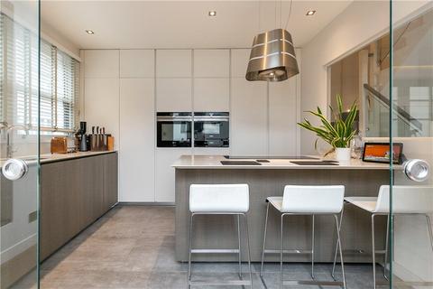 4 bedroom end of terrace house for sale, Hesper Mews, London, SW5