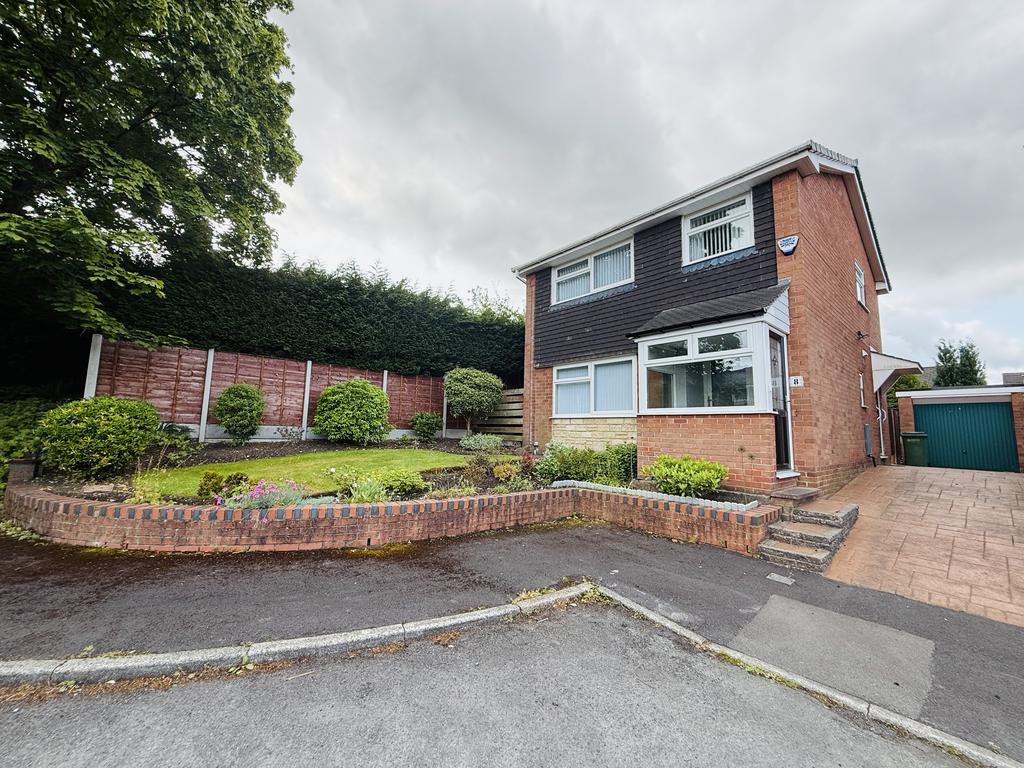 Strines Road Wheelwright Close, Marple 3 bed detached house - £425,000