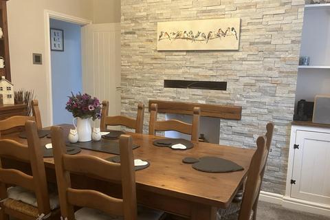 60 Heol Morlais, Trimsaran, Kidwelly, SA17 4DG