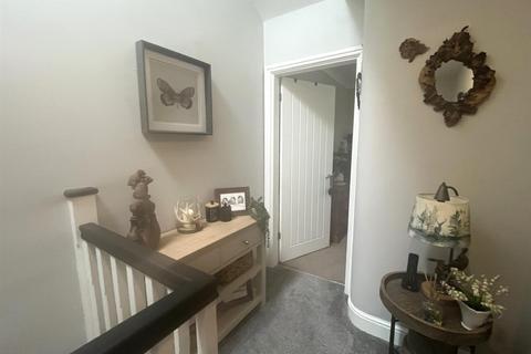 60 Heol Morlais, Trimsaran, Kidwelly, SA17 4DG