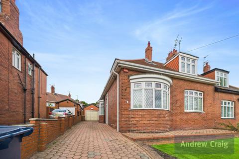 4 bedroom semi-detached house for sale, Charlton Road, Fulwell
