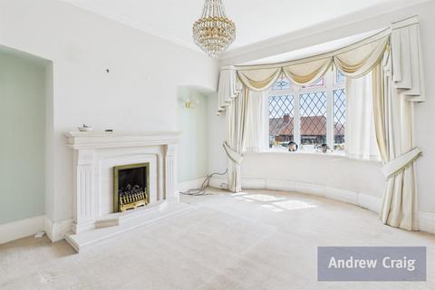 4 bedroom semi-detached house for sale, Charlton Road, Fulwell