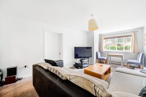 2 bedroom flat for sale, Macmillan Way, Tooting, London, SW17